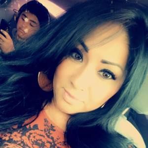 Meet your Posher, Lizbeth